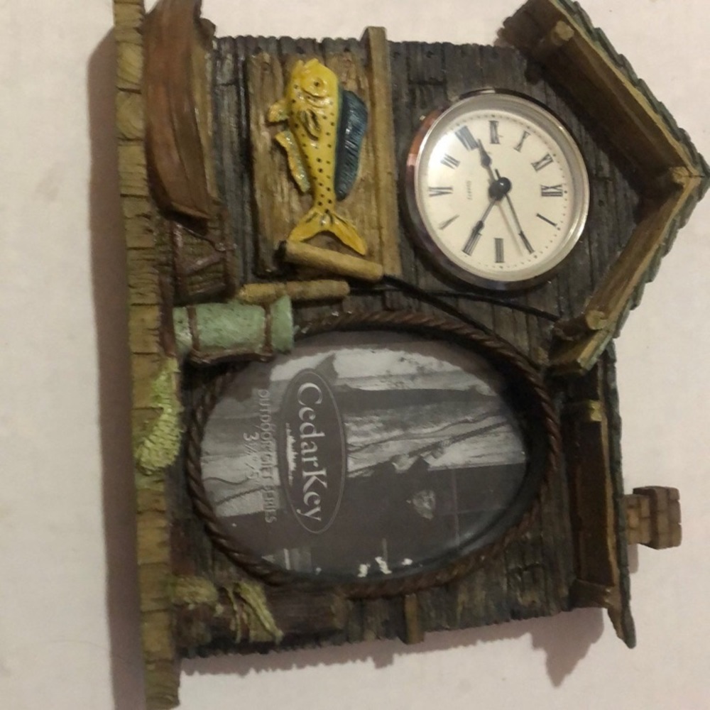 Picture Frame With Clock.